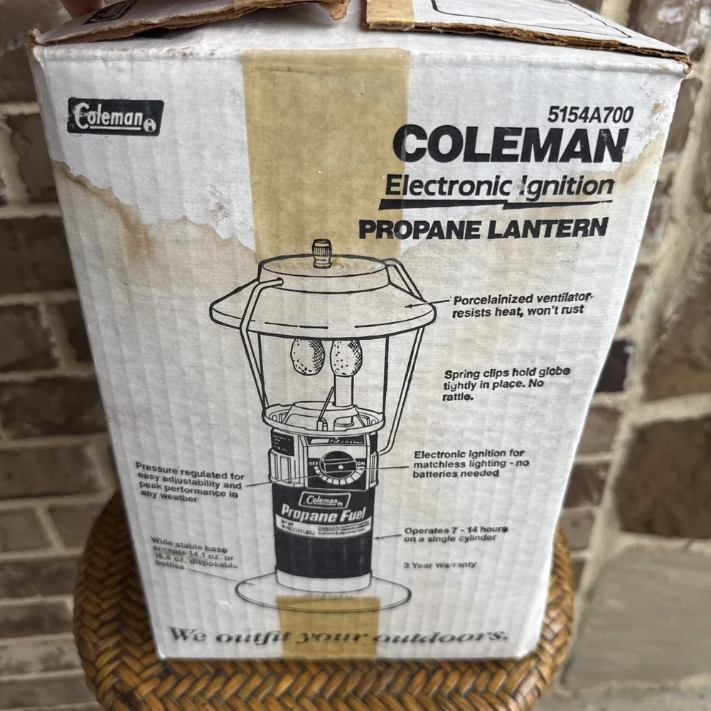 Vintage Coleman Lantern Electronic Ignition Propane Camping Model 5154A700